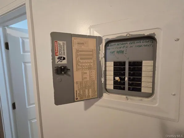 92-14 95th Avenue image 7 of 17