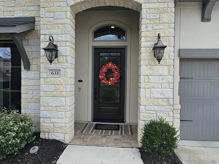 633 Vale Ct — Photo 5