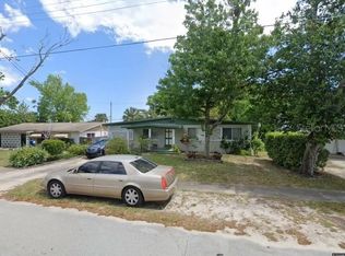955 Essex Rd, Daytona Beach, FL 32117