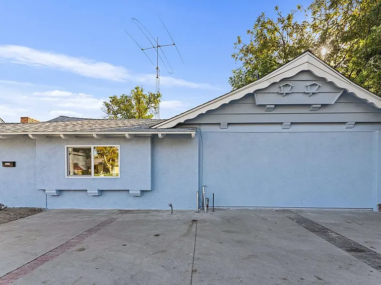 19410 W Bryant St — Photo 13