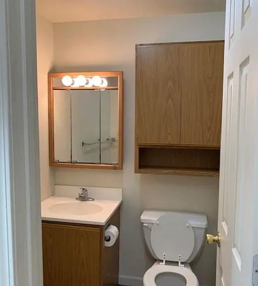 405 Monroe St — Photo 15
