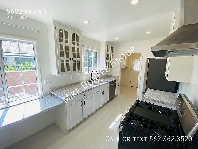9602 Farm St — Photo 6