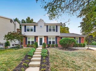1326 Briarcreek Dr, Saint Louis, MO 63122