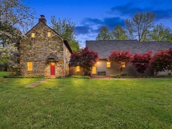 4037 Grande View Dr, Pylesville, MD 21132