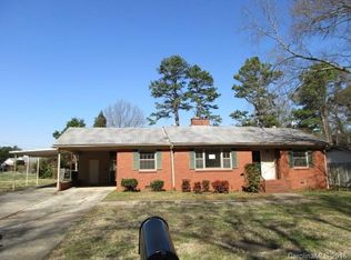 1956 Sherwood St, Salisbury, NC 28144