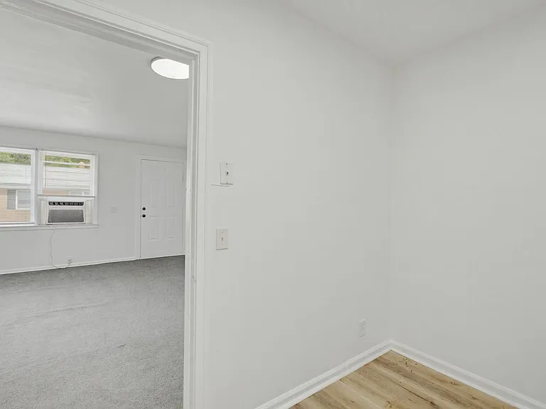 237 Broad St — Photo 23