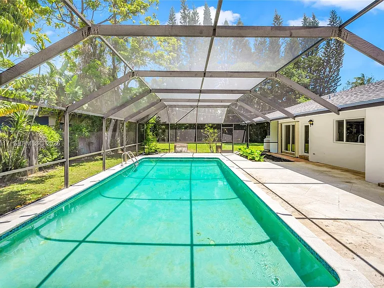 13100 SW 81st Ave — Photo 31