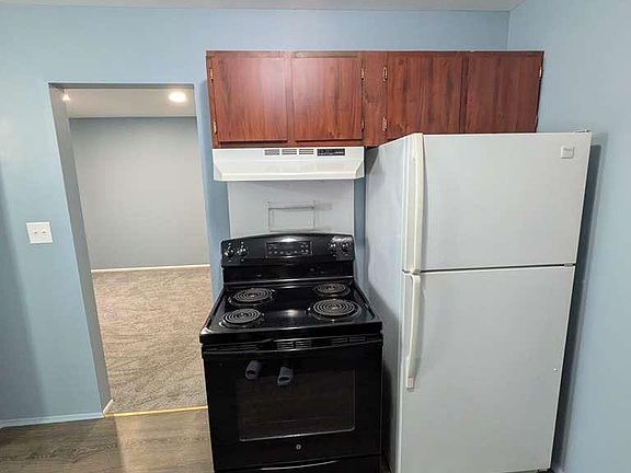 5th image of 154 Ladd Rd