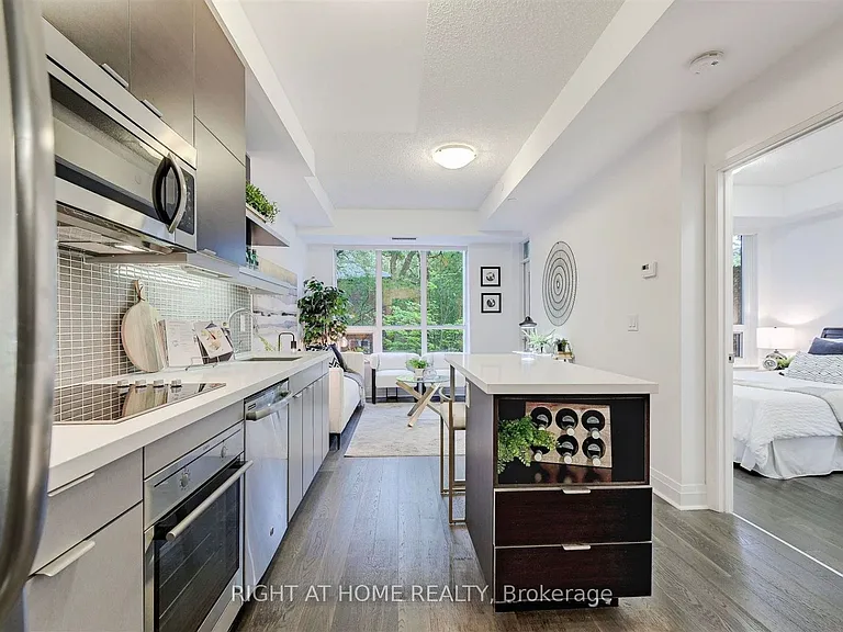 399 Spring Garden Ave #228 — Photo 13