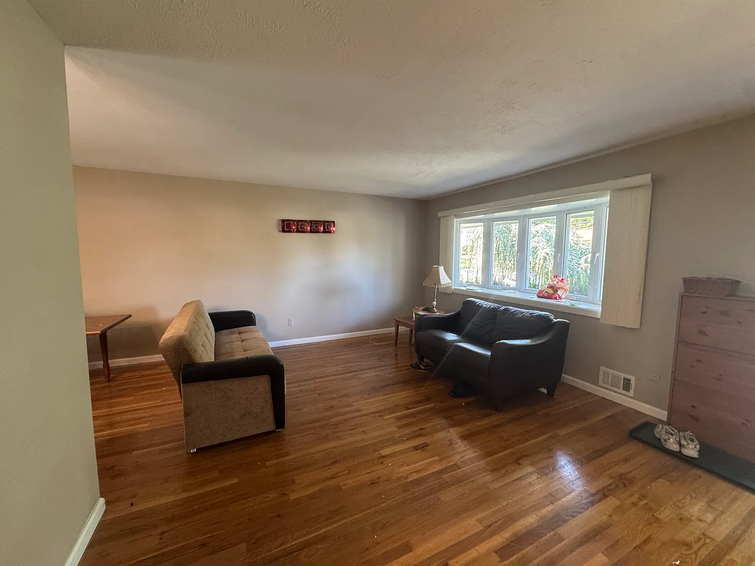 Wicks Rd, Commack — Photo 4