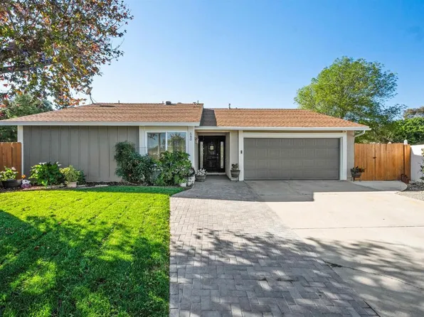 540 Teran Dr, Fallbrook, CA 92028