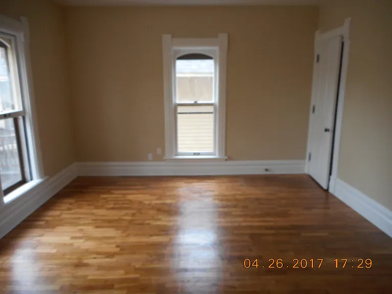 712 S Burdick St #4 — Photo 3
