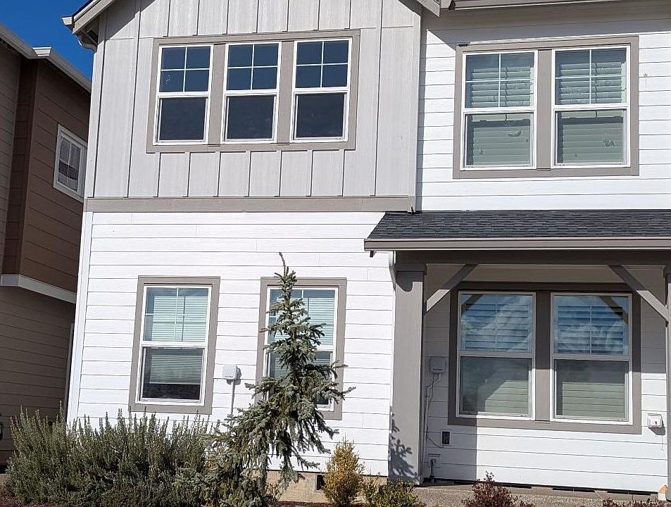 1st image of 7024 SE Frasier Ln