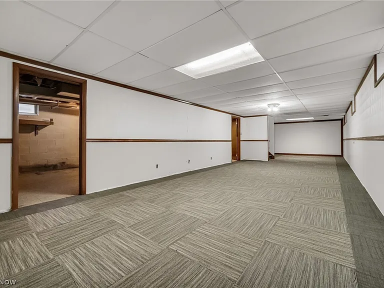 15067 Rochelle Dr — Photo 20