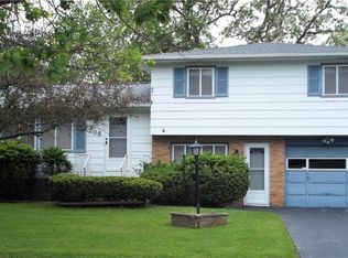 206 Timrod Dr, Rochester, NY 14617