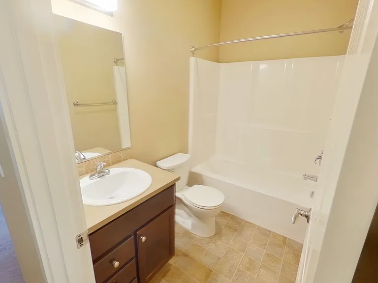 Hilyard Townhomes — Photo 19