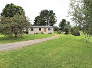 100 Scottsdale Rd, Newport, VT 05855