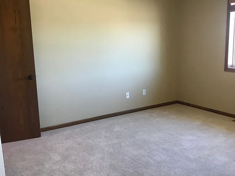 2917 S Purdue Ave — Photo 28