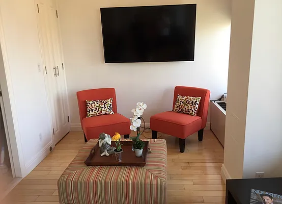 Rented by Fifth & Forever LLC | media 13