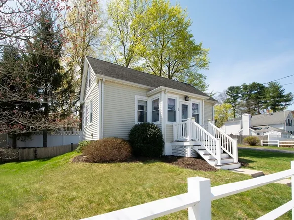 10 Hollis St, Weymouth, MA 02190