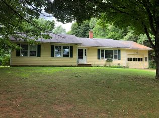 11 Oak Ridge Rd, West Lebanon, NH 03784