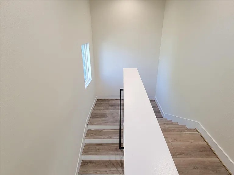 5931 Beall St #D — Photo 11