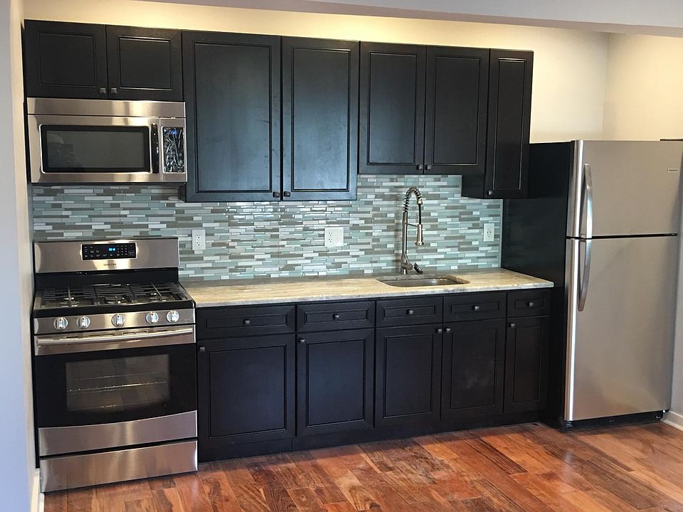 1st image of 4900 Pine St APT 1B