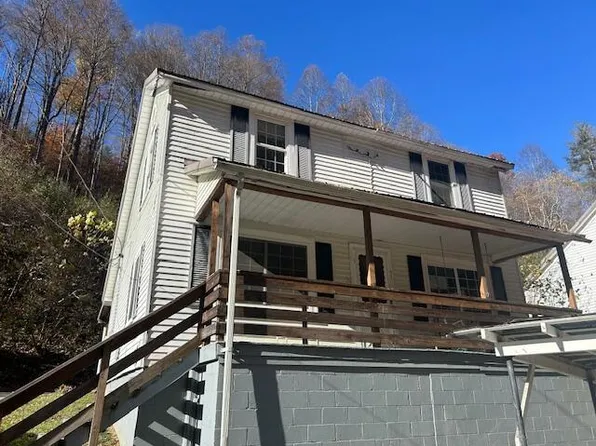 51 Short Hollow Rd, Neon, KY 41840