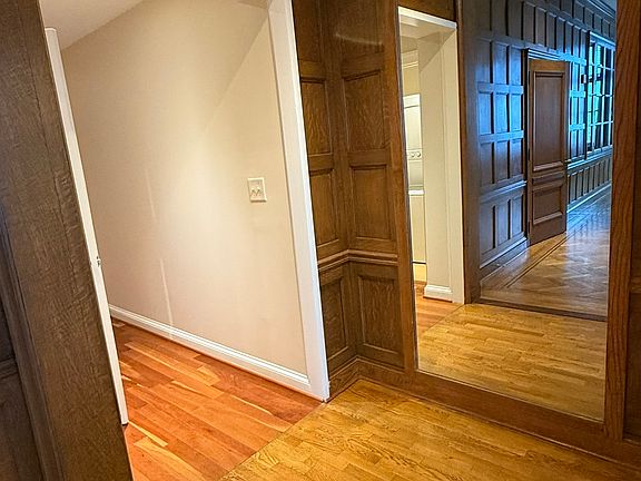 5th image of 222 N Charles St #1-1903