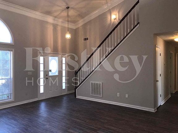 2nd image of 2583 Herndon Rd