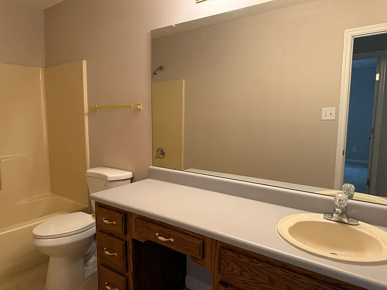309 Clark St SW #1 — Photo 6