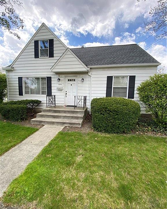 1st image of 2596 11th St