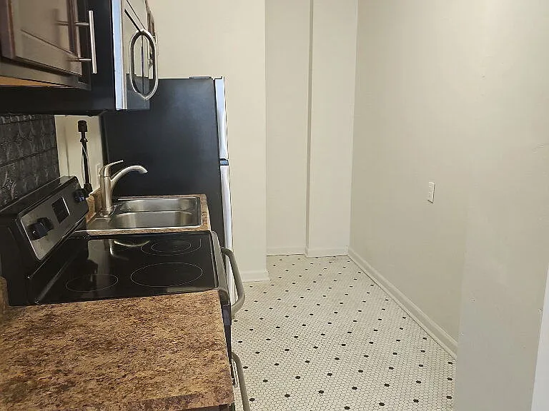 Parkview Apartments LLC — Photo 4