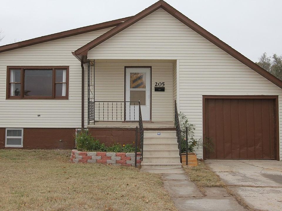 1st image of 205 N Cooper St