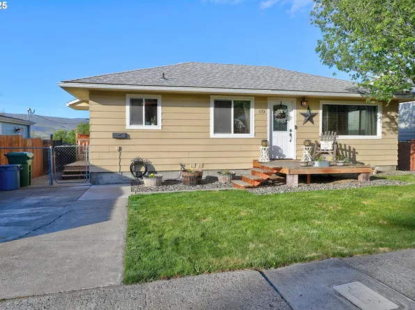 419 W 14th St, The Dalles, OR 97058