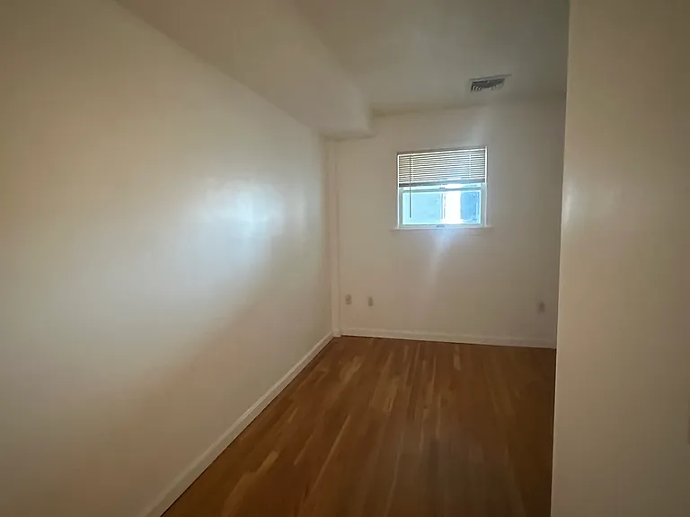 238 Hanover St #2 — Photo 12