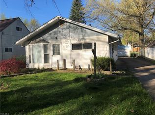 4246 Woodmere Dr, Youngstown, OH