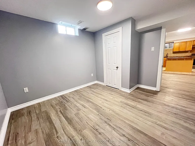 98 Elson St #BASEMENT — Photo 13
