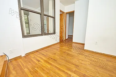 Rented by Genik Group Corp