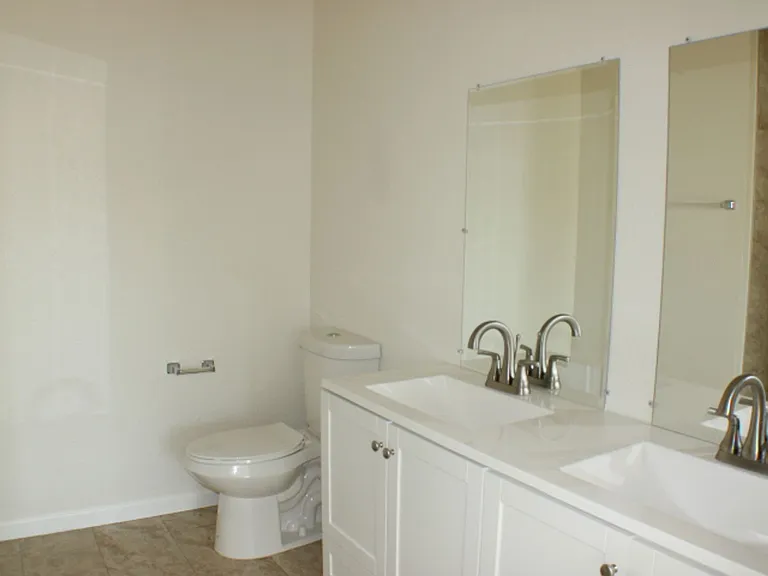 7820 Bay Ave — Photo 8