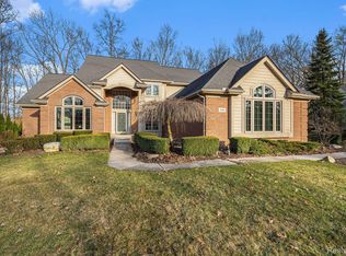 3685 Honors Way, Howell, MI 48843