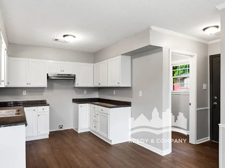 6213 Holly Park Dr — Photo 16