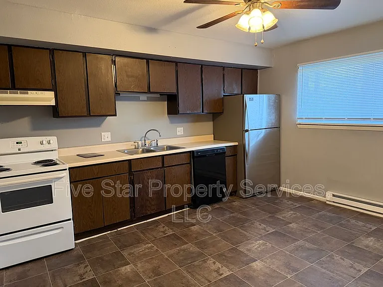 3241 S Douglas Ave #C-9 — Photo 2