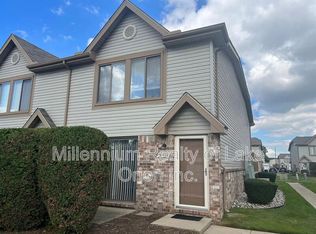 50432 Bay Run S, Chesterfield, MI 48047