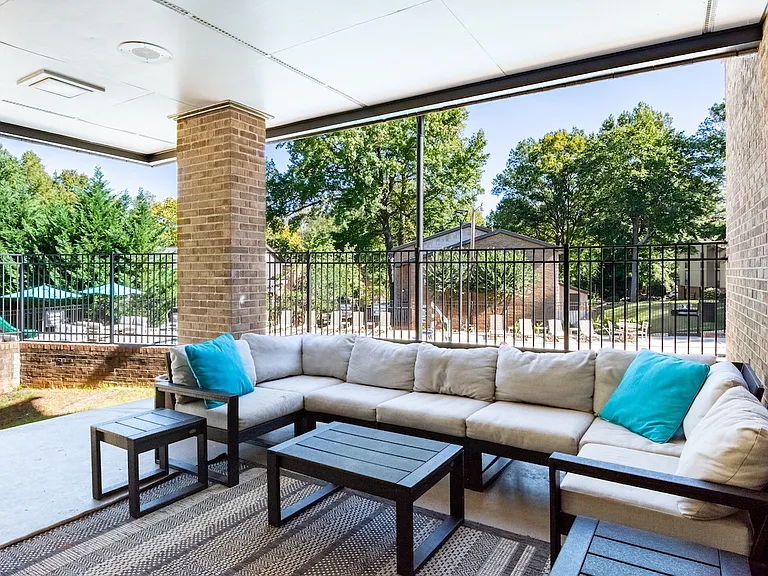 Yester Oaks Apartments — Photo 18