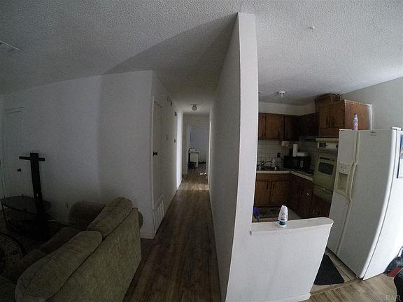 3rd image of 1135 W Blount St