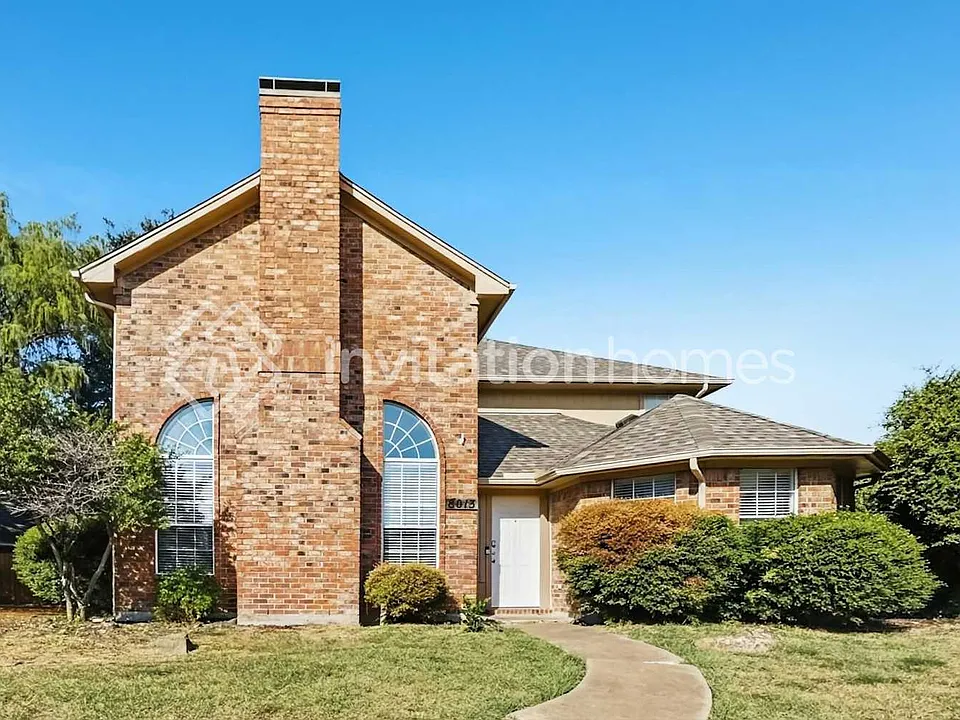 8013 Yacht Club Dr