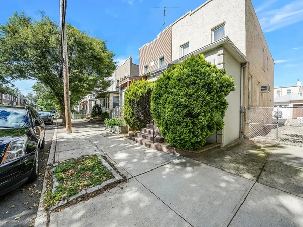 70-27 69th Street image 3 of 31