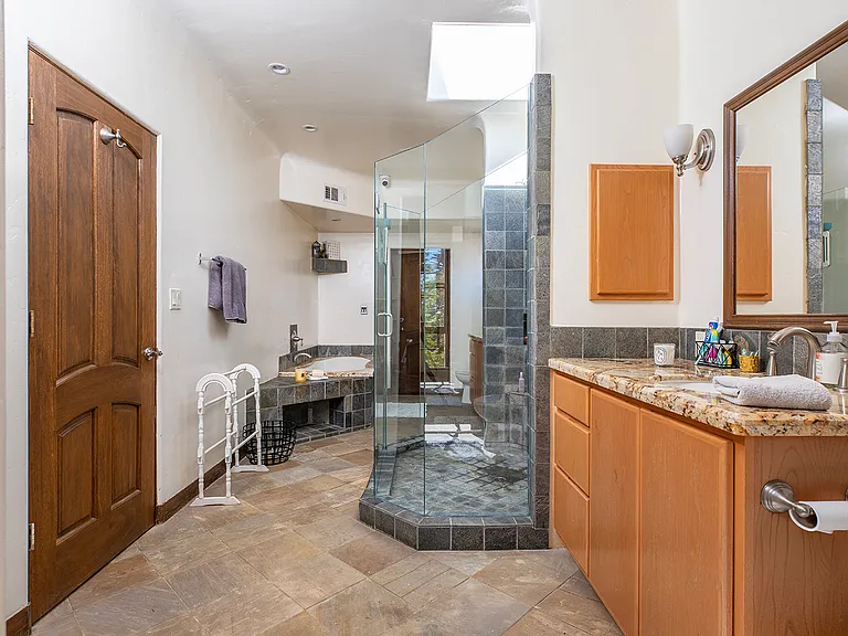 10365 Holman Ave — Photo 18