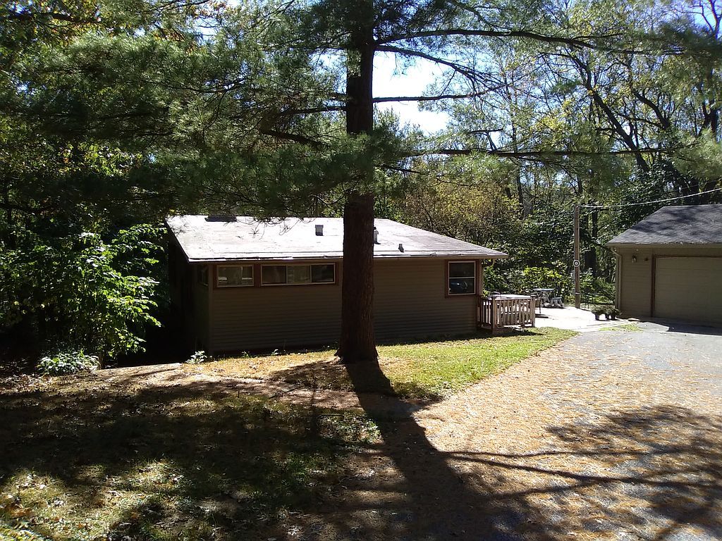 2 Old Orchard Ln - Property Image